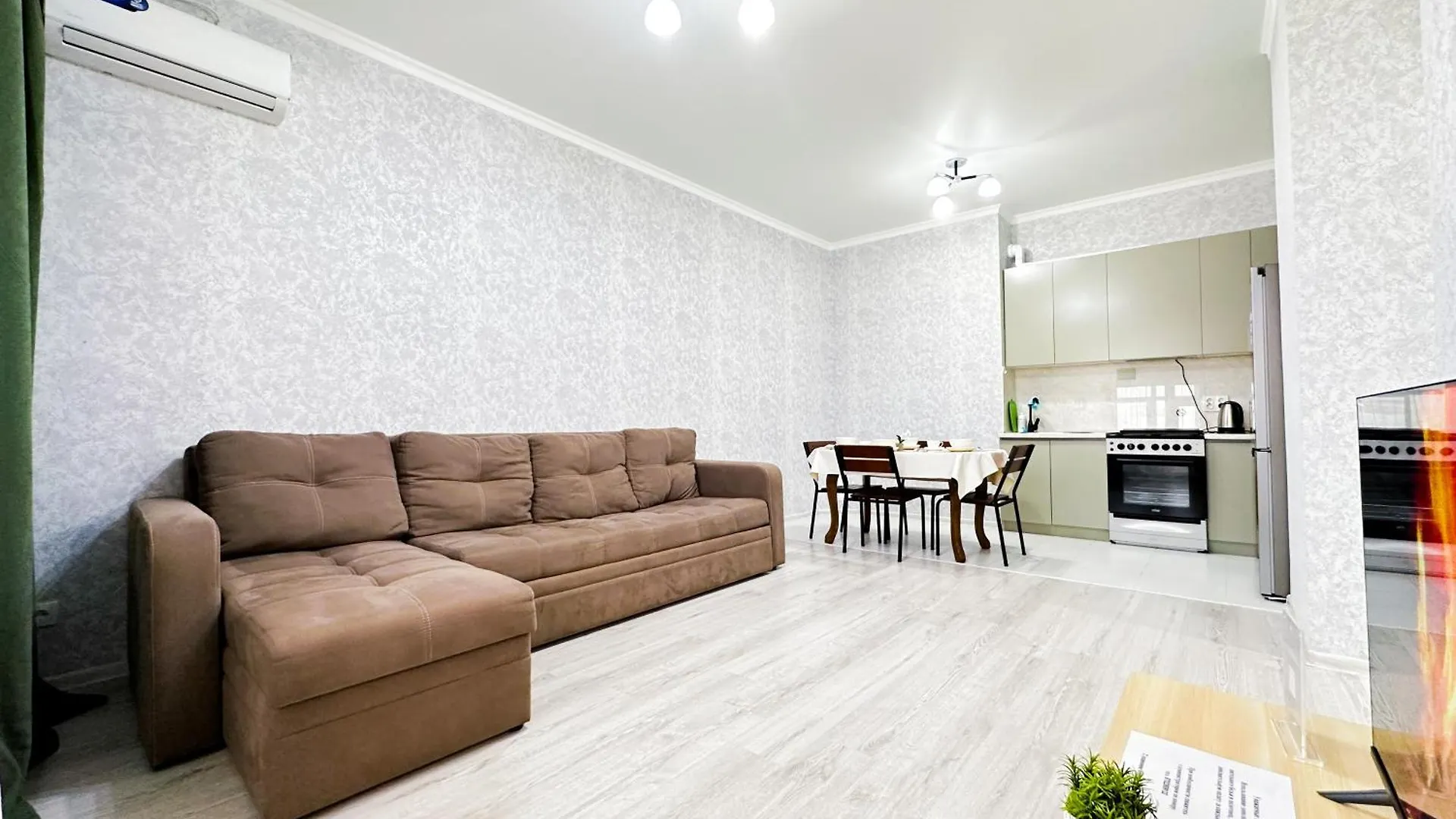2 Bedroom Luxe Apartment Хан Шатыр Кардиохирургия Астана