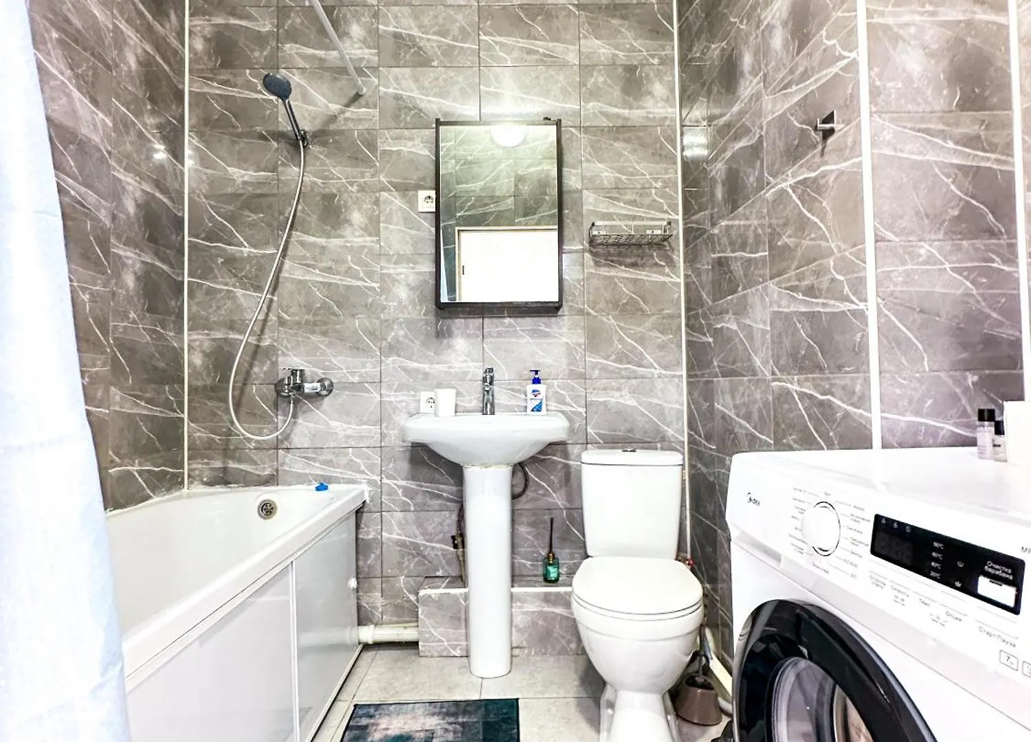 2 Bedroom Luxe Apartment Хан Шатыр Кардиохирургия Астана